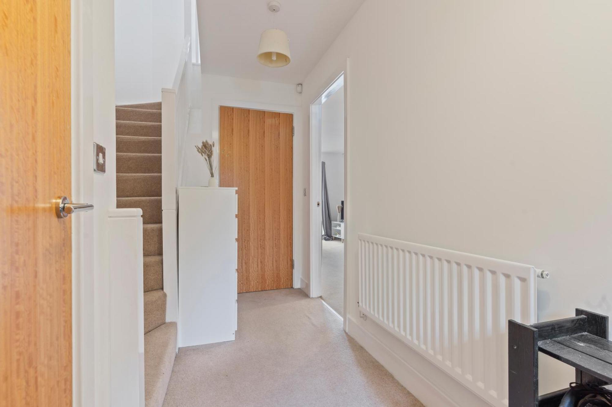 Spacious And Comfy 3 Bedroom House In Centre
