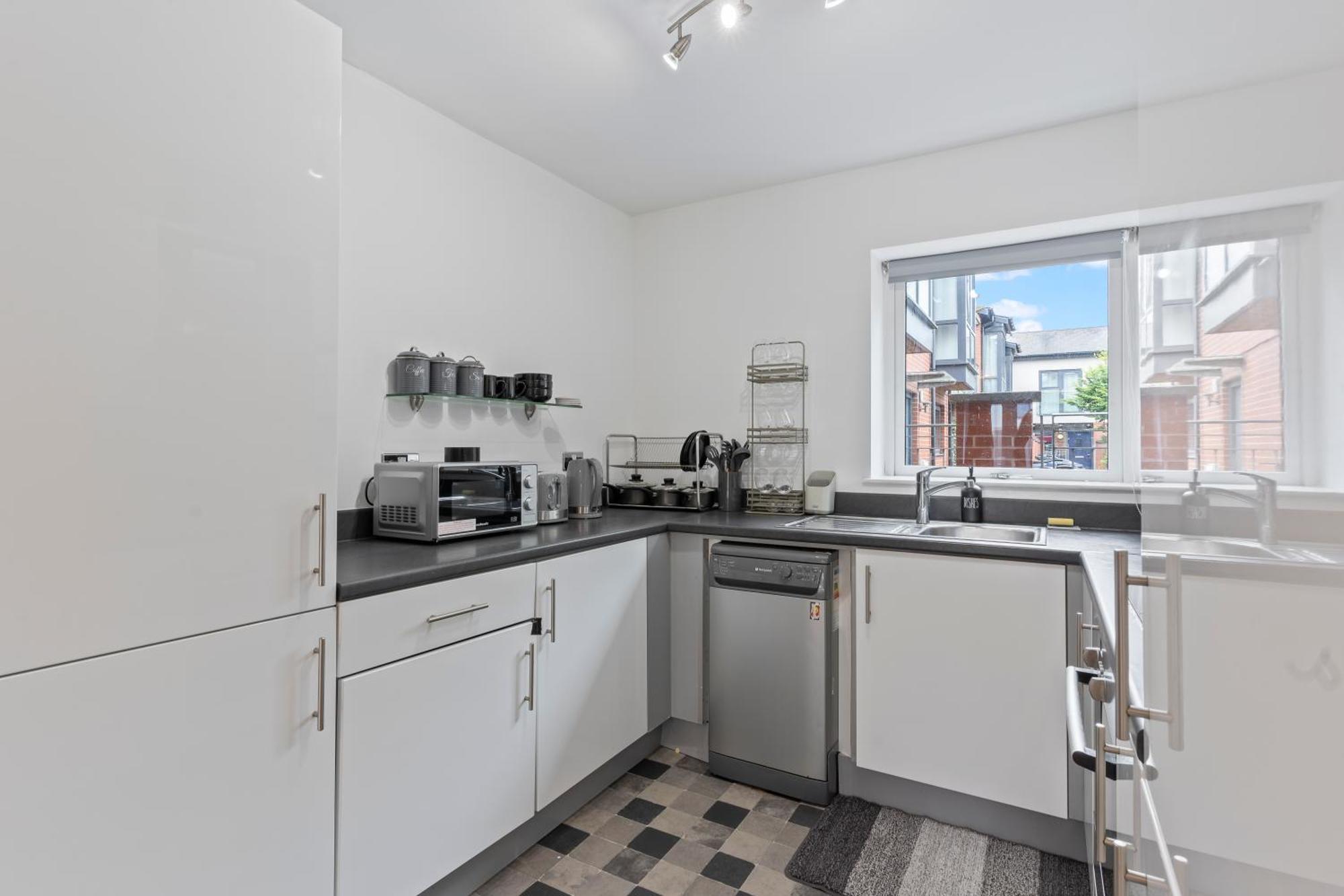 Spacious And Comfy 3 Bedroom House In Centre Birmingham